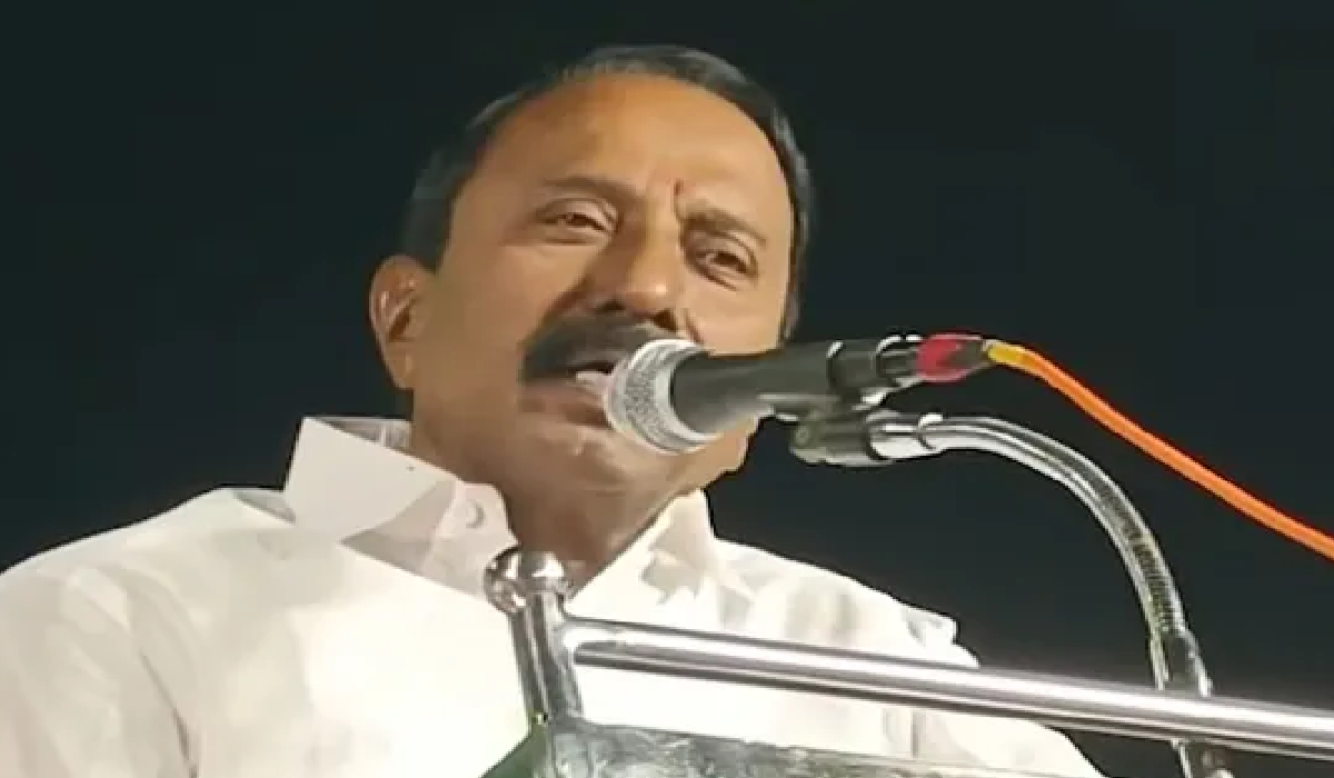 “அம்மா ஜெயலலிதாவின் பேச்சை மீண்டும் கேட்டோம்” – செங்கோட்டையன் செயலால் அதிமுக தொண்டர்கள் உணர்ச்சிபூர்வமான நிகழ்வு!