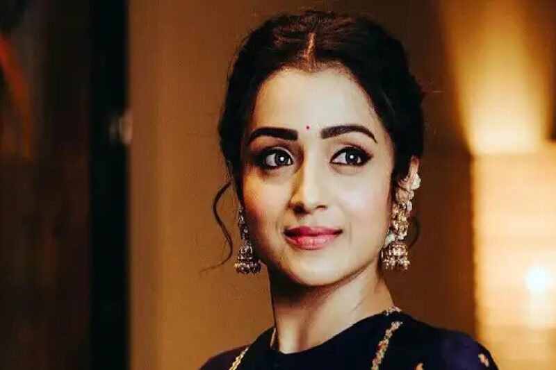 “அழகுக்கு மேக்கப் தேவை இல்லை” – த்ரிஷாவின் புதிய வீடியோ இதற்குச் சாட்சி!