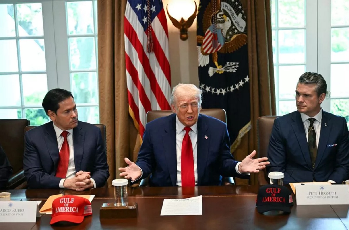 insane things Donald Trump did in 24 hours: 24 மணி நேரத்தில் ரம் சொன்ன பைத்தியக்கார உண்மை இதுவாக தான் இருக்க முடியும் !